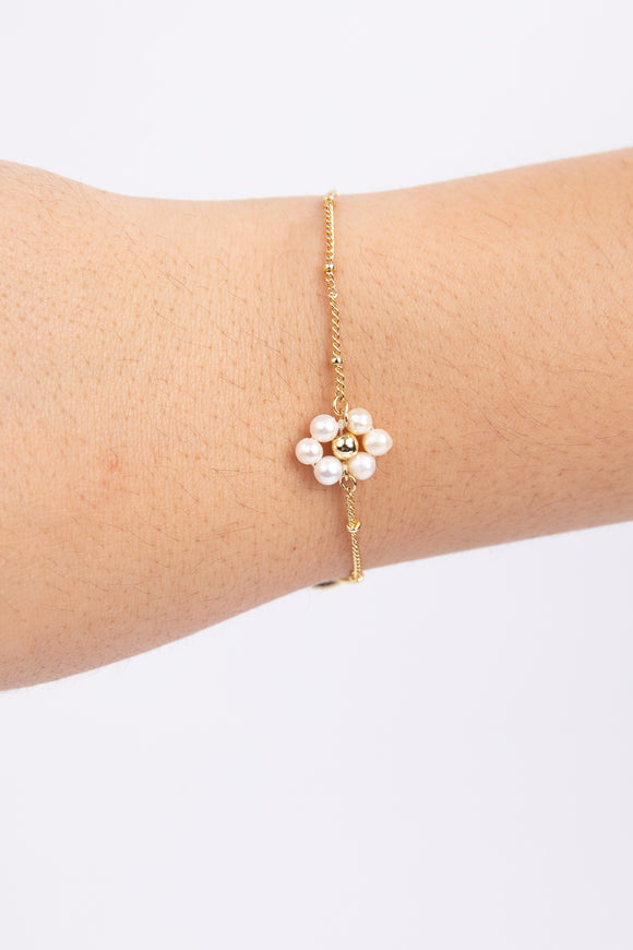 Holiday Daisy Girl Bracelet Pear & Gold